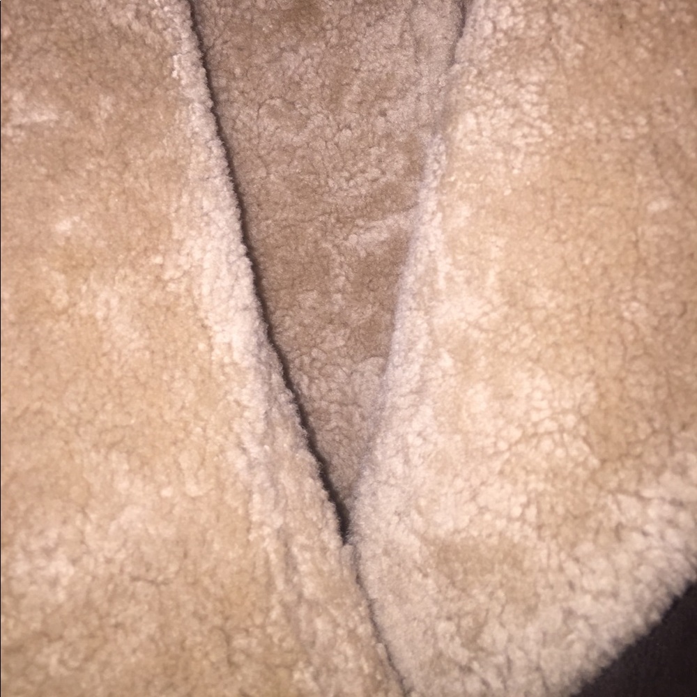 Burberry Trench Coat - Picture 4 of 6